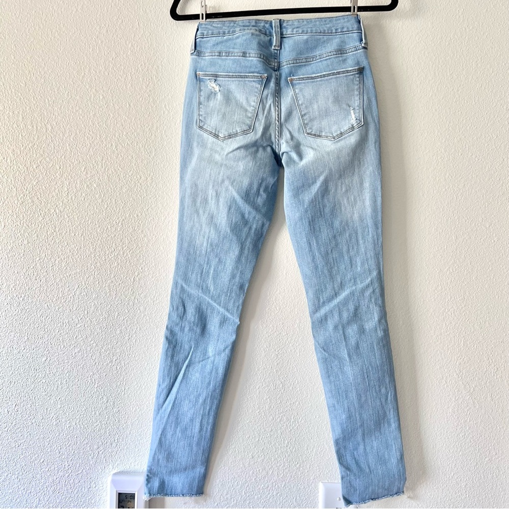 Universal Thread Jeans - Picture 2 of 3